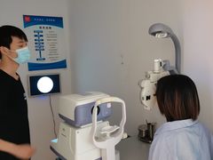 -MiRi眼镜·蔡司·星趣控·尼康控优点视觉合作店(南京东路店)