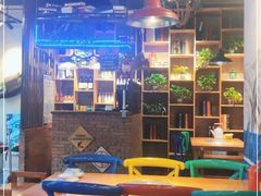 大堂-小小河边鱼(天润城店)