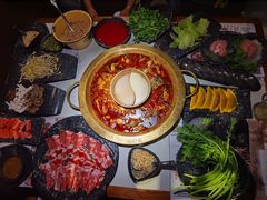 -新哥老官·畅吃123·美蛙世界(苏宁广场店)