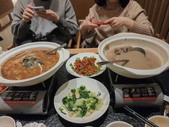 -鱼鲜饭香·招牌汽锅剁椒鱼头王