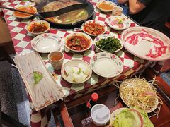 -赵美丽重庆火锅(西安直营总店)