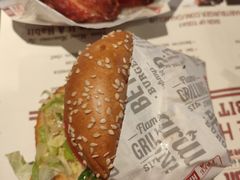 -The Habit Burger Grill 哈比特汉堡(复兴soho店)