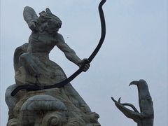 -巴陵广场