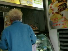 -满江红四季餐厅 · 国家五钻级酒家(新纪元大酒店店)
