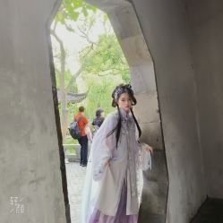 -一揽芳华汉服旗袍体验馆(拙政园店)