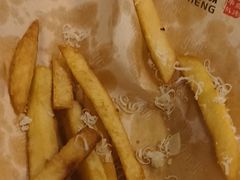 黑松露芝士薯条-一沙一城·岩烤牛扒(深圳首店)