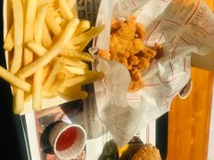 -The Habit Burger Grill 哈比特汉堡(复兴soho店)