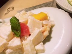 凤梨虾球-穹六人间 people 6(岳阳路店)