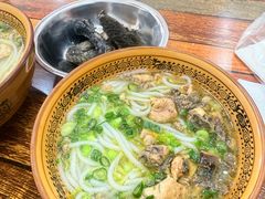 -正宗李家土鸡米线店