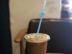 -WOW coffee