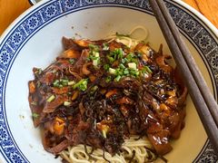 -沪西老弄堂面馆(定西路店)