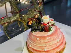 草莓的山丘-卷心卷意·轻甜蛋糕(新光天地店)