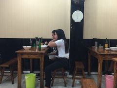 大堂-潘国仙耳光馄饨(黄家阙路店)