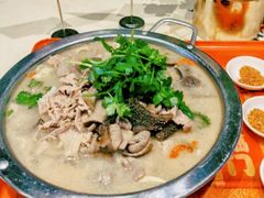 -川流不息·地道川菜·小龙虾(新松江路店)