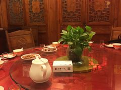 包厢-正阳门饭庄·烤鸭·北京菜(万丰路七里庄店)