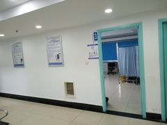 -上海大学附属上海和平眼科医院