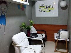 -卡罗酒店(东门晒布地铁站店)