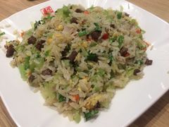 蔬菜牛肉炒饭-泰煌鸡·上海白斩鸡·鸡汤面(万航店)