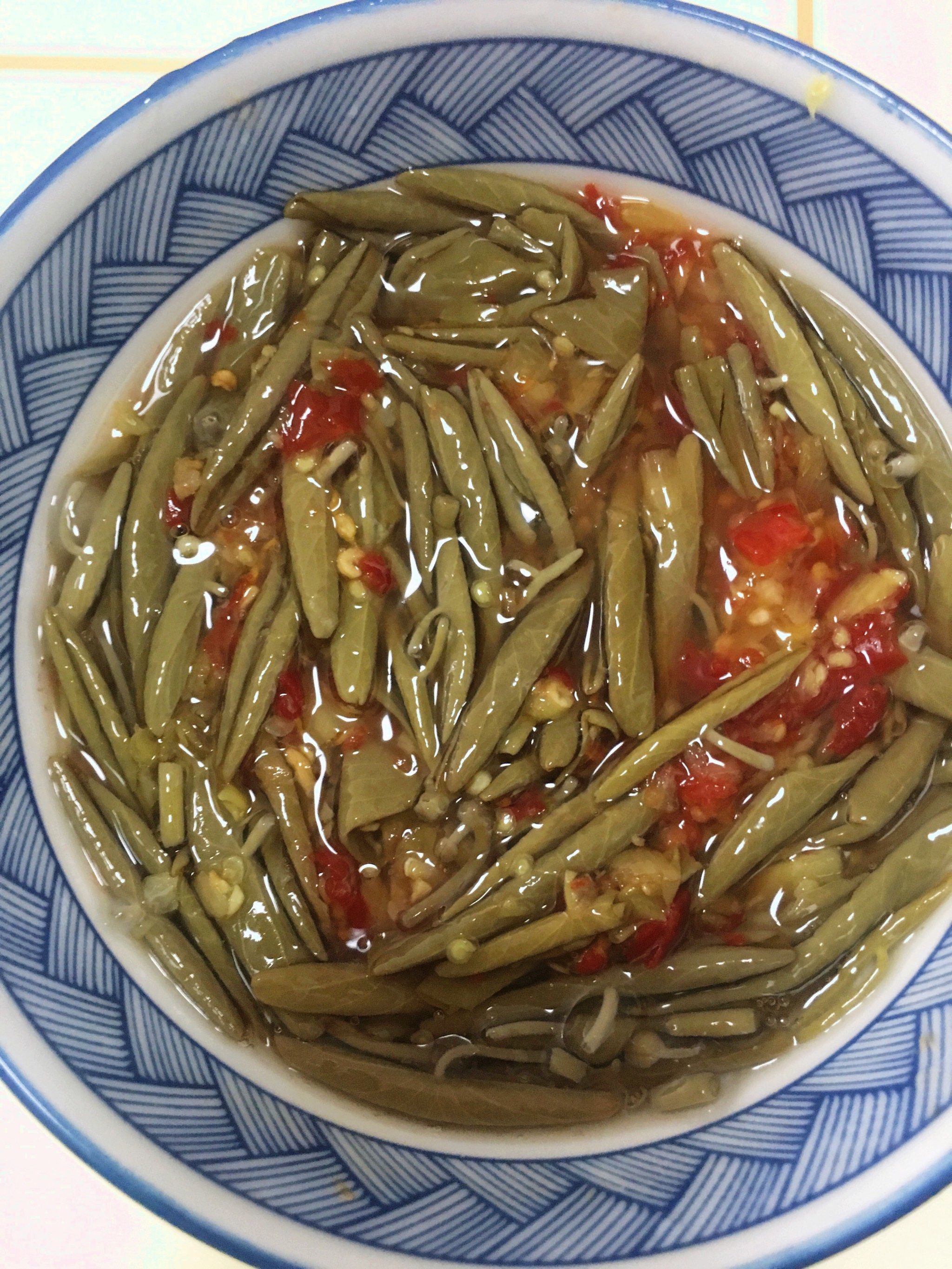 卢胖妹儿的快手午餐之土家特色凉拌莼菜