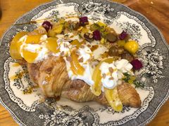 黄桃牛角包-251#coffee roasters(沿河东路店)