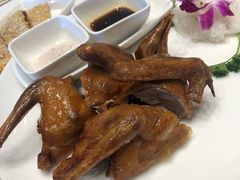 红烧乳鸽-凯悦酒家