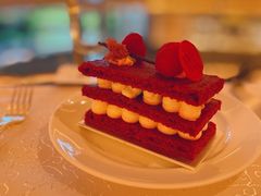 红丝绒蛋糕-羿庭 Peacock Alley(上海外滩华尔道夫酒店)