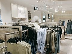-H&M(天一广场店)