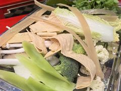 -金鼎雪山牦牛杂火锅(理县总店)