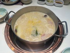 -洪氏嗨捞·猪肚鸡火锅(阳光天地店)