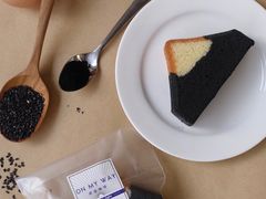 小火山磅蛋糕-研途咖啡馆(健康路店)