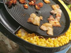 -三国惹火烤肉·中日韩烤肉集合店(百草路店)