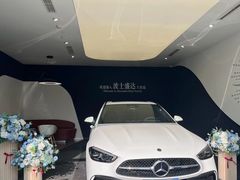 -天津波士信达奔驰4S店(卫津南路店)