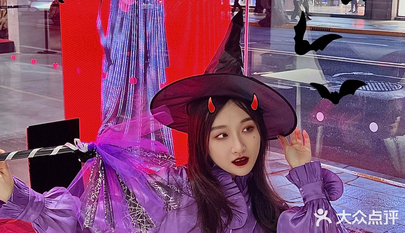 不给糖就吃块蛋糕吧🎃我是万圣节小机灵gui