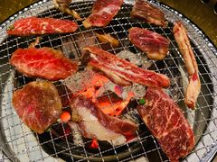 -山川小町·极番烧肉(新地假日广场店)
