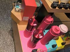 -星巴克(北京枫尚奥莱店)