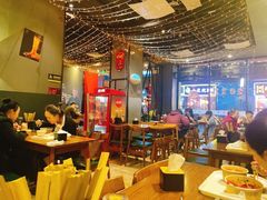 大堂-何记花甲(海岸城旗舰店)