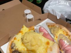 -I HOLIC艾豪丽披萨(KKone店)