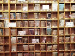 -猫的天空之城概念书店(印象城购物中心店)