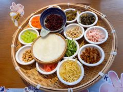 -包整·丝娃娃(一览甲秀楼风景店)