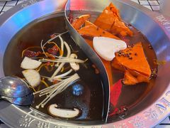 -山悦里 山野·鲜火锅(罗斯福广场店)