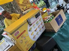 -詹爷爷乌节路街头冰淇淋