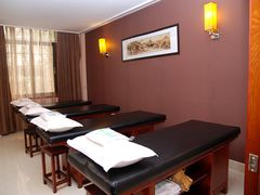 -颐而康·按摩·艾灸·足疗(汽车东站店)