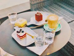 -UNI UNI(环亚凯瑟琳店)