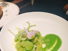 奶香蚕豆泥配蒜香豆瓣-404干式熟成牛排馆•聚会餐厅