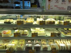 面包甜点陈列柜-新侨三宝乐面包店(崇文门店)