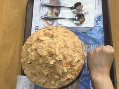 -劳顶笨咖啡(丽水宜家店)