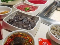-海底捞火锅鲜切牛肉主题店(长寿路店)