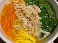 土鸡丝鸡汤米线-云海肴·汽锅鸡·云南菜(美罗城店)