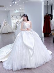 -HANSA韩纱婚纱礼服设计师集合店