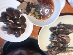 -黑鸡小馆(金源店)